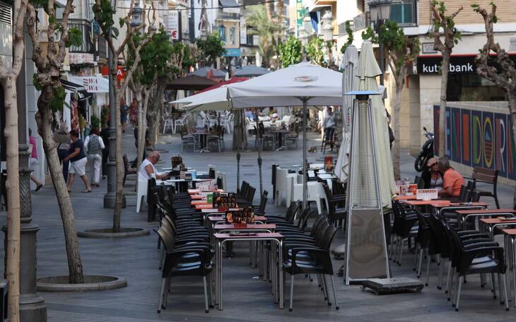 Últimos días para que los establecimientos de restauración renueven la autorización para la ocupación de la vía pública