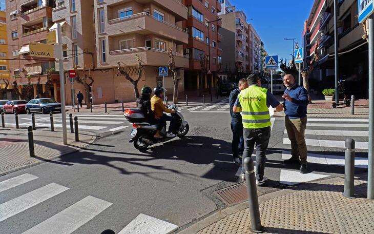 Benidorm renueva la señalización horizontal en la Colonia Madrid 