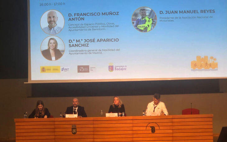 Benidorm expone en un congreso nacional los detalles de su Plan de Movilidad Eléctrica 