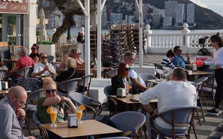 Un estudio de Visit Benidorm sitúa el desempleo turístico de la ciudad en mínimos históricos durante 2025