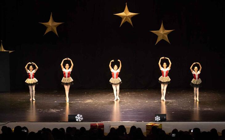 Festival de Navidad del Conservatorio Municipal de Danza de Benidorm.