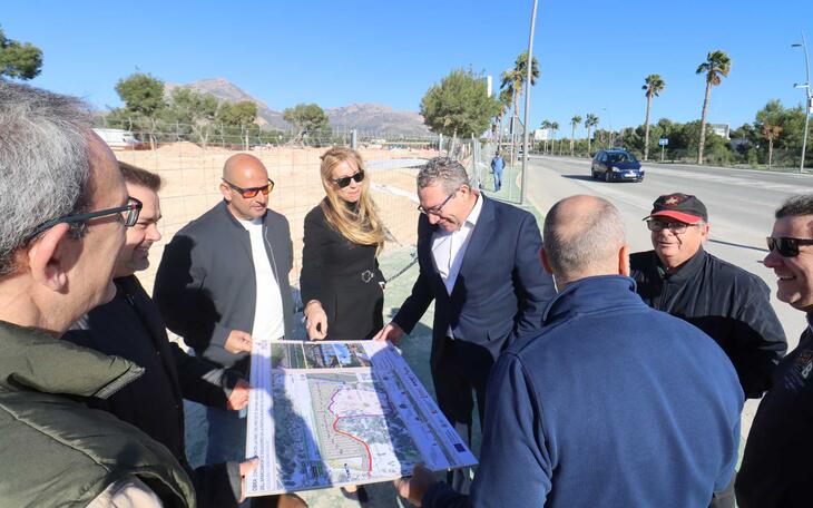El nuevo aparcamiento disuasorio de la avenida Beniardá cumple plazos y estará operativo antes del inicio del verano  