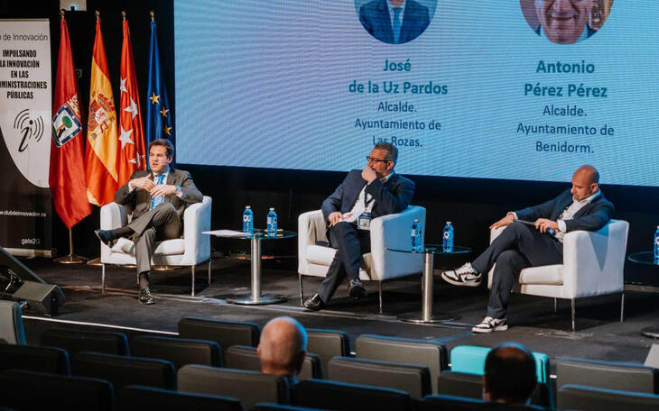 El alcalde expone en un congreso de innovación y ciudades inteligentes los detalles de la plataforma Benidorm CORE