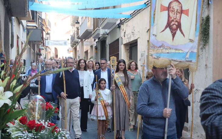 Benidorm vuelve a mostrar su devoción por la Santa Faz con la tradicional misa y la romería