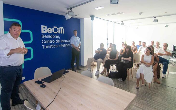 Benidorm informa el sector hoteler sobre com es desenvoluparà la prova de concepte de la futura Identitat Digital Europea