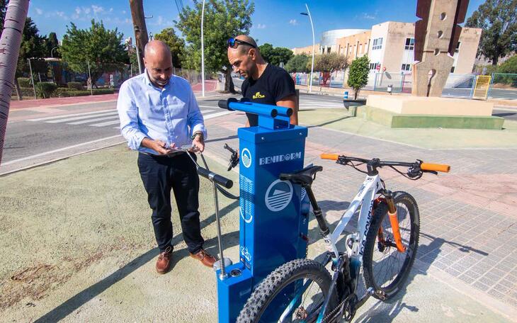 Estación de reparación de bicis