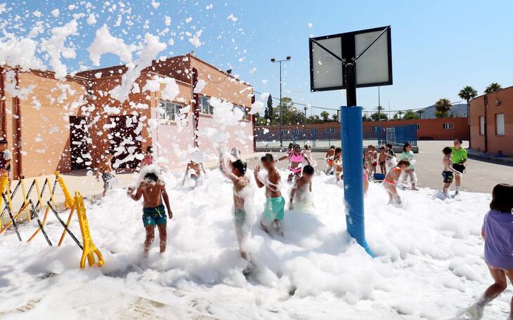 Últimos días para que las familias de Benidorm puedan solicitar las ayudas por la asistencia a la Escuela de Verano
