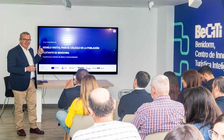 Benidorm presenta su nueva herramienta para saber cuántas personas hay en la ciudad en cada momento y gestionar mejor los recursos 