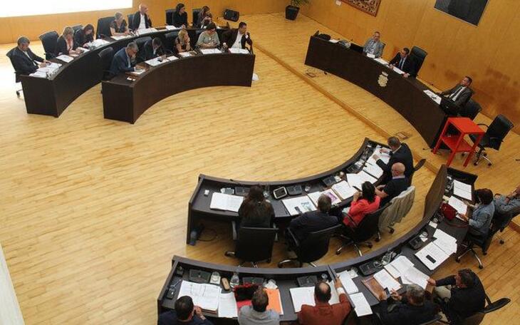 Benidorm votará en pleno extraordinario la adjudicación de la limpieza de las dependencias 
