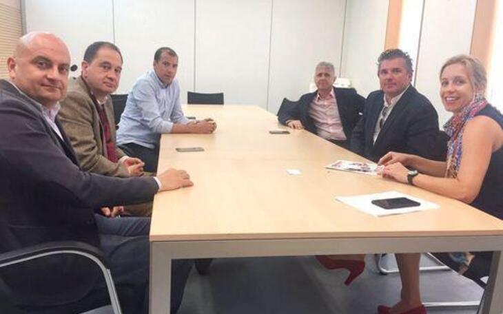 Benidorm podrá incorporarse al calendario internacional de triatlones de 2018 con la ‘Challenge’    