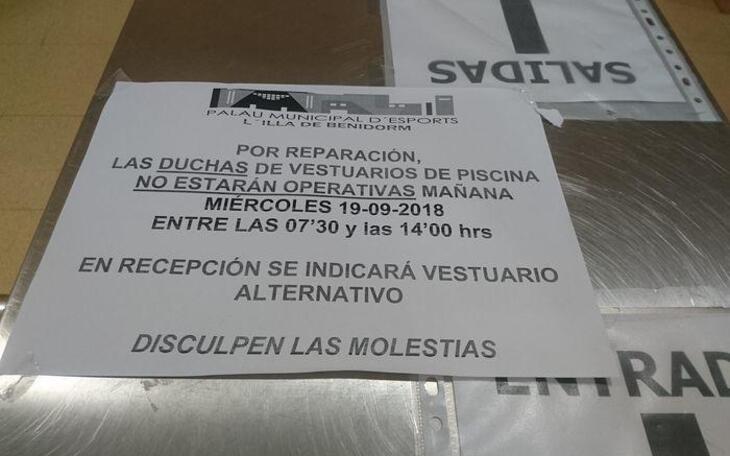 Gasent: “La remodelación de los vestuarios de la piscina del Palau ha finalizado con inundaciones y duchas inoperativas”