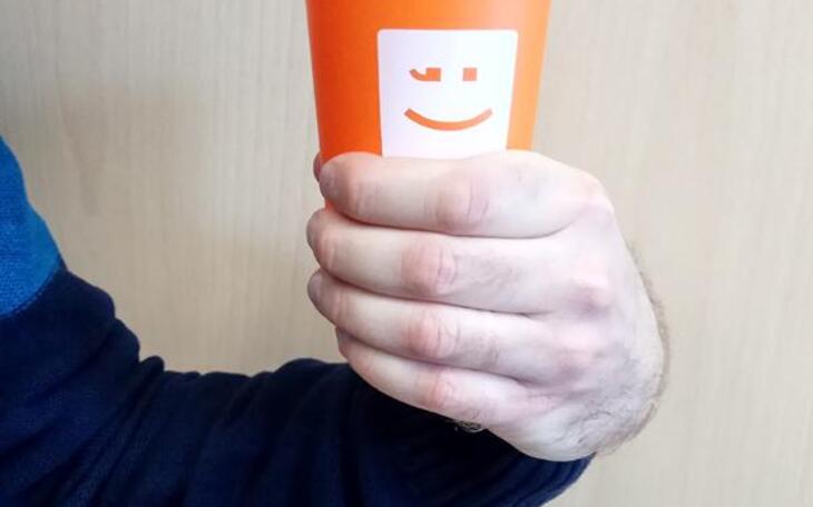 Compromís propone usar vasos reutilizables en los próximos actos de la ‘Associació de Penyes’ de Benidorm