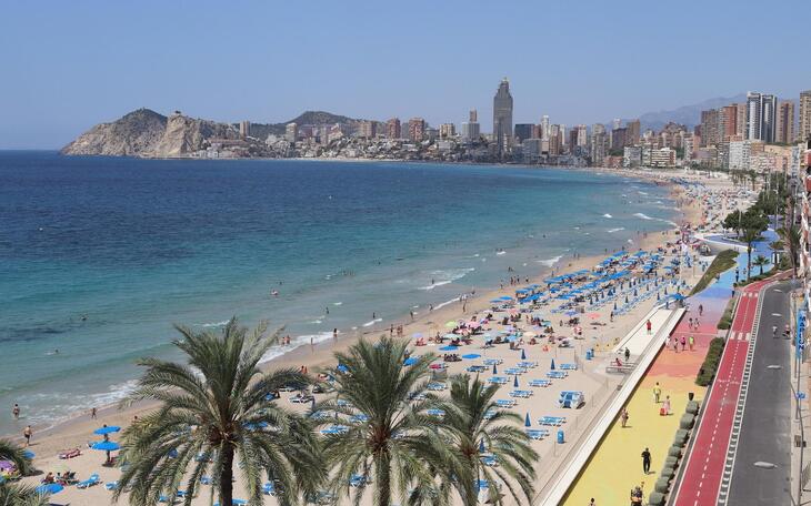 Benidorm implantará una zona peatonal de bajas emisiones en la Avenida de la Armada Española  