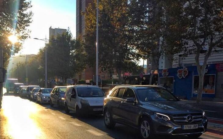Ciudadanos exige eliminar de inmediato el carril experimental bus-taxi-bici de la avenida Mediterráneo