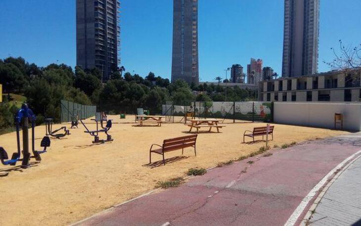 Compromís pide zonas de sombra en el nuevo parque de la avenida Presidente Adolfo Suárez