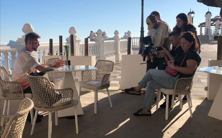 Benidorm y su "microclima" conquistan a la cadena MUZ TV de Rusia