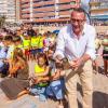 Benidorm devuelve al mar nueve ejemplares de tortuga boba que nacieron hace un año en la playa de Poniente 