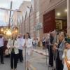 La Cruz sale en procesión.